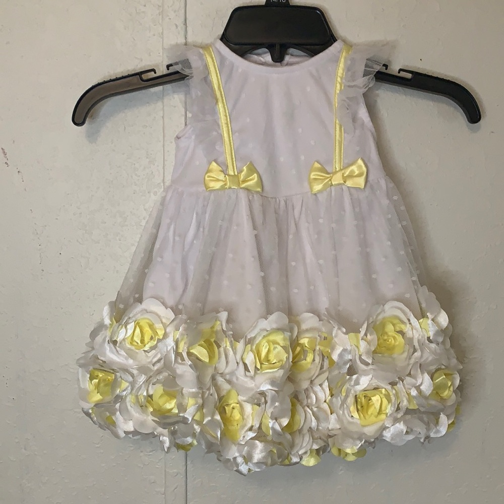 Nannette baby White yellow flowers dress